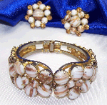 Vintage Juliana (D & E) Adventurine & Topaz Rhinestone Clamper Bracelet and Earrings